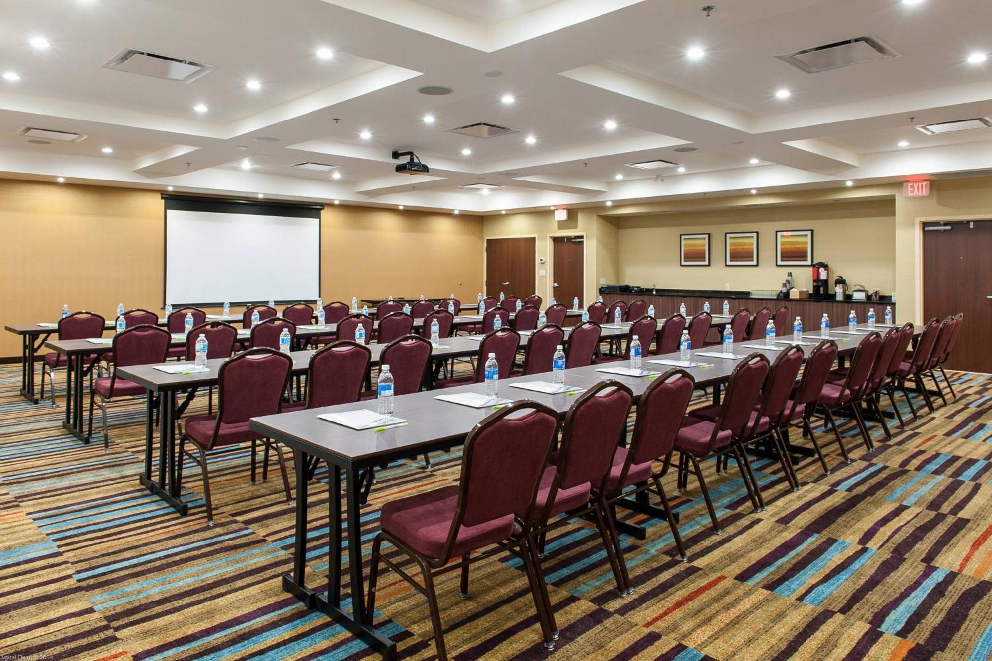 Fairfield Inn & Suites By Marriott Вернон Экстерьер фото